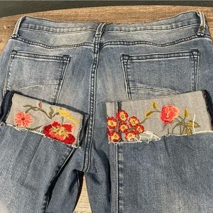 Driftwood Jackie Crop Classic Fit Embroidered Jeans Size 33